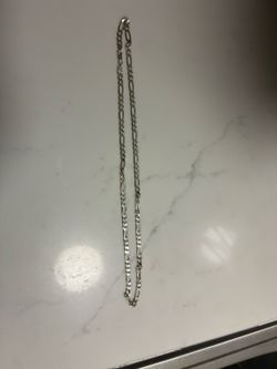 Italian sterling Figaro chain