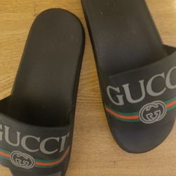 AUTHENTIC GUCCI SLIPPERZ