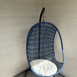Blue Hand-Woven Metal Outdoor Freestanding Patio Swing Egg Chair with Cushion and Stand