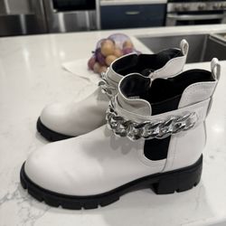Women’s Boots