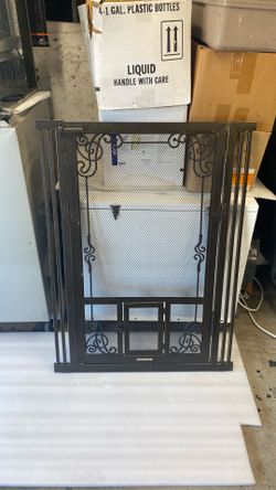 Dog gate or kids protection gate