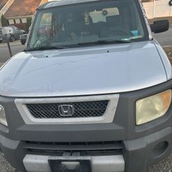 2004 Honda Element 
