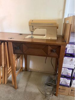 Vantage Singer futura 900 swing machine