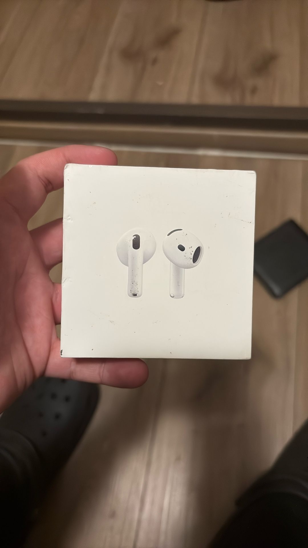 AIRPODS 4