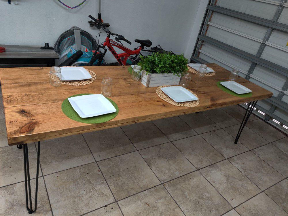 **Special***8ft heavy modern farmhouse table. **SPECIAL***