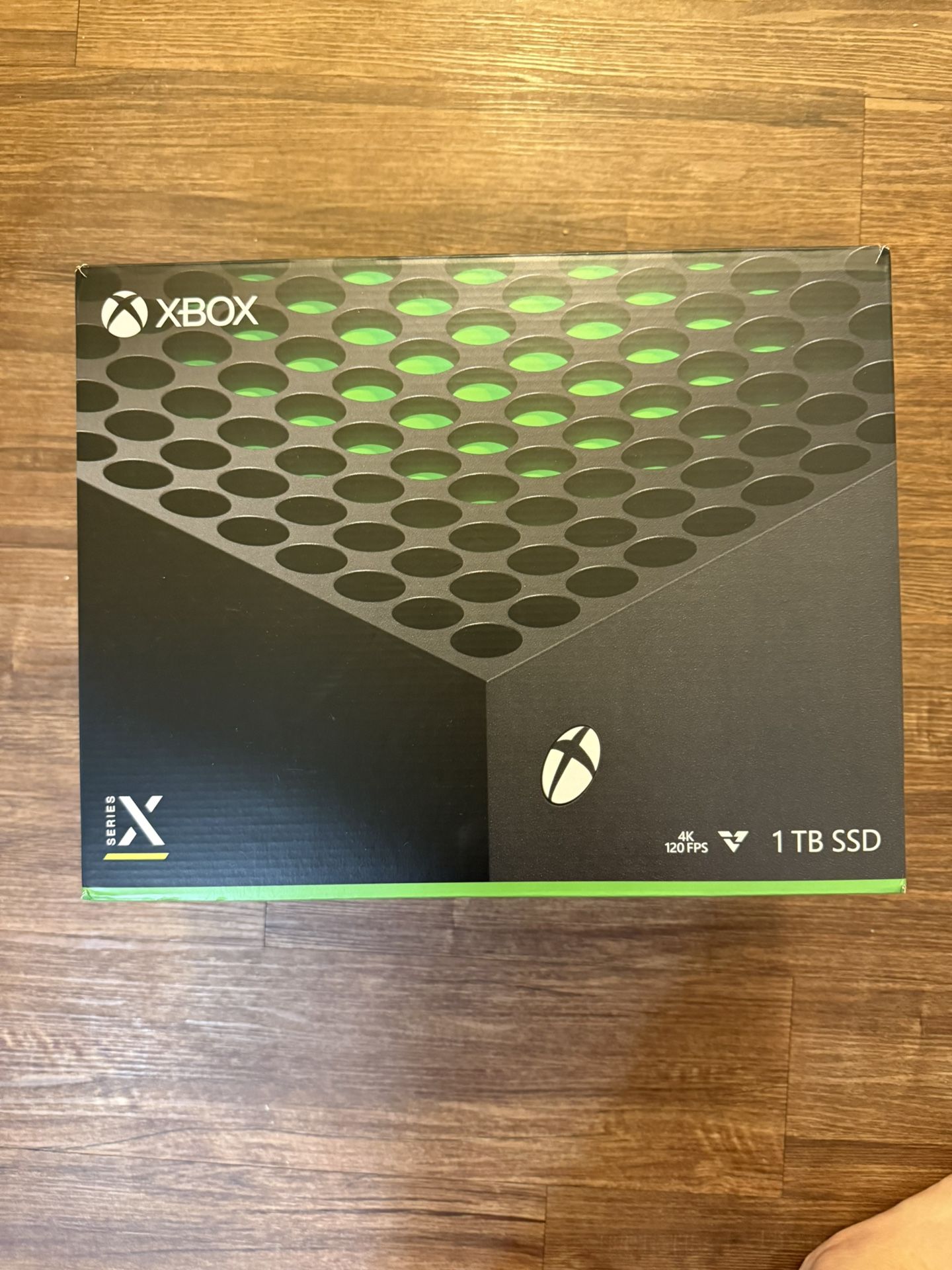 Xbox Series X - 1TB + Wireless Controller