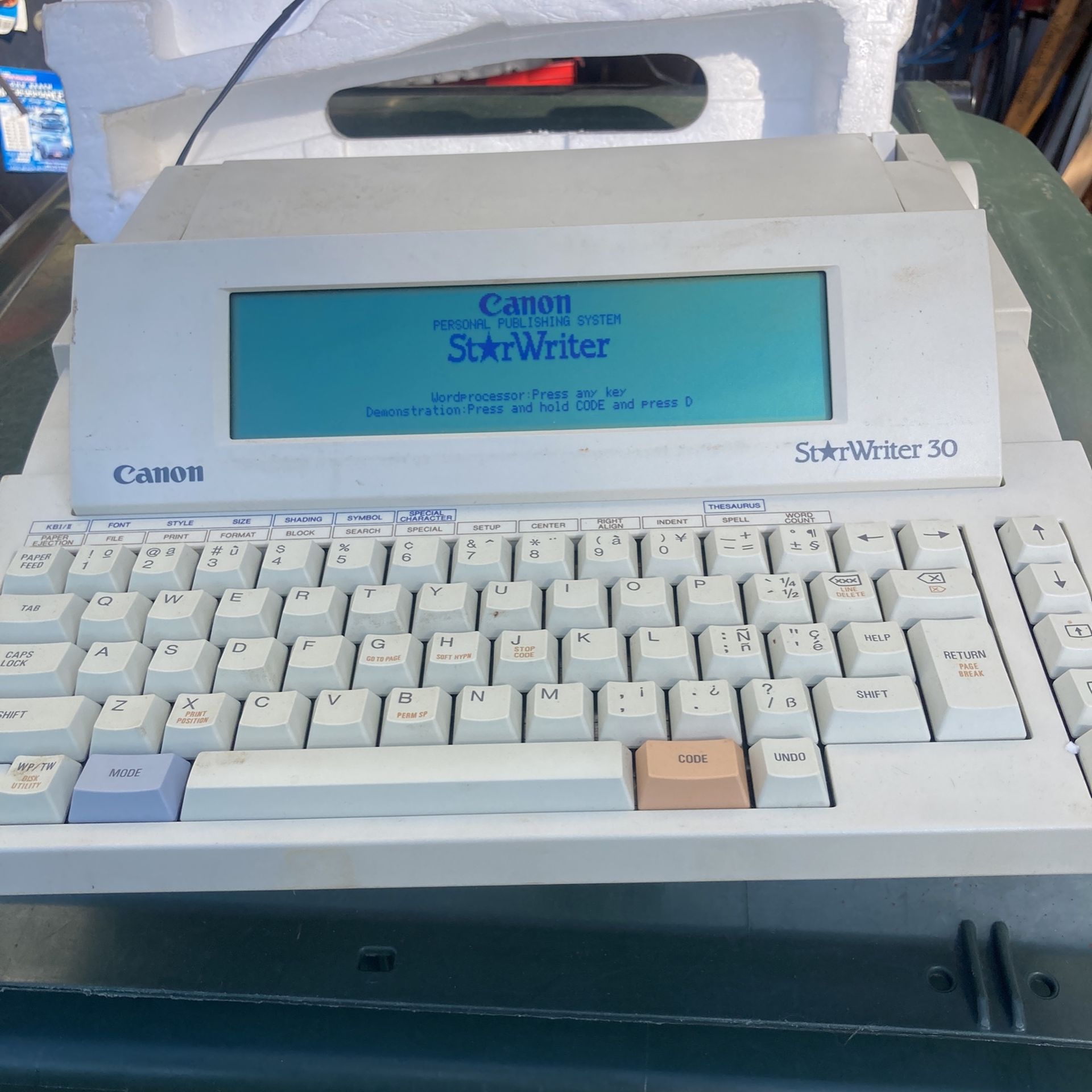 Canon StarWriter, 30 wordprocessor