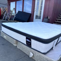 Nice Comfortable Quality Queen-size Pillow Top Mattress (no box spring)