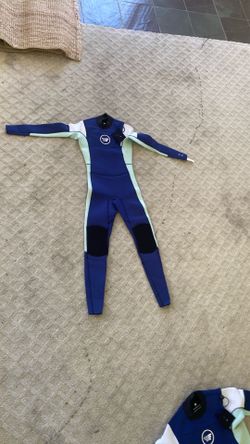 Women’s Wetsuit 3/2 Size 12 Brand New
