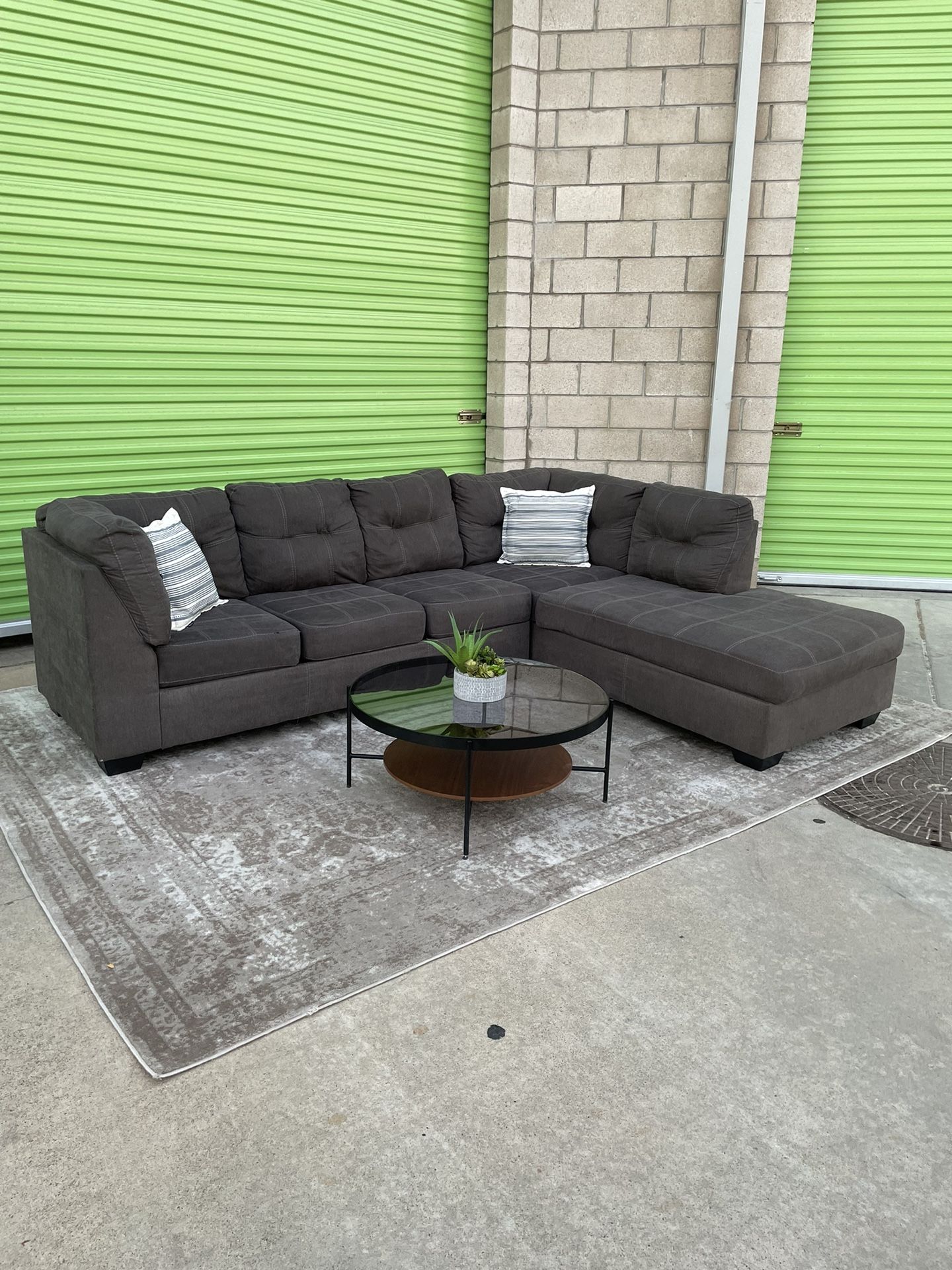 *Free Delivery* Gray Ashley Sectional Couch Sofa