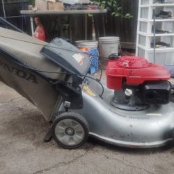 Honda Hrr216 Lawnmower 