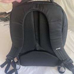 Incase Icon Lite Backpack