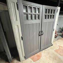Plastic outdoor shed/storage