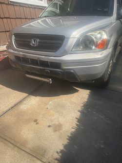 Honda Pilot SUV Silver