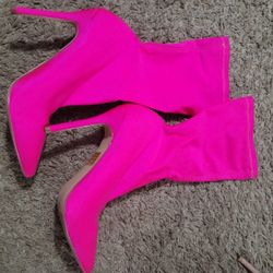 Womens Boots Size 8.5
