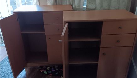 2 Closet maid cabinets