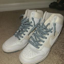 Nike Woman Boots Size 9