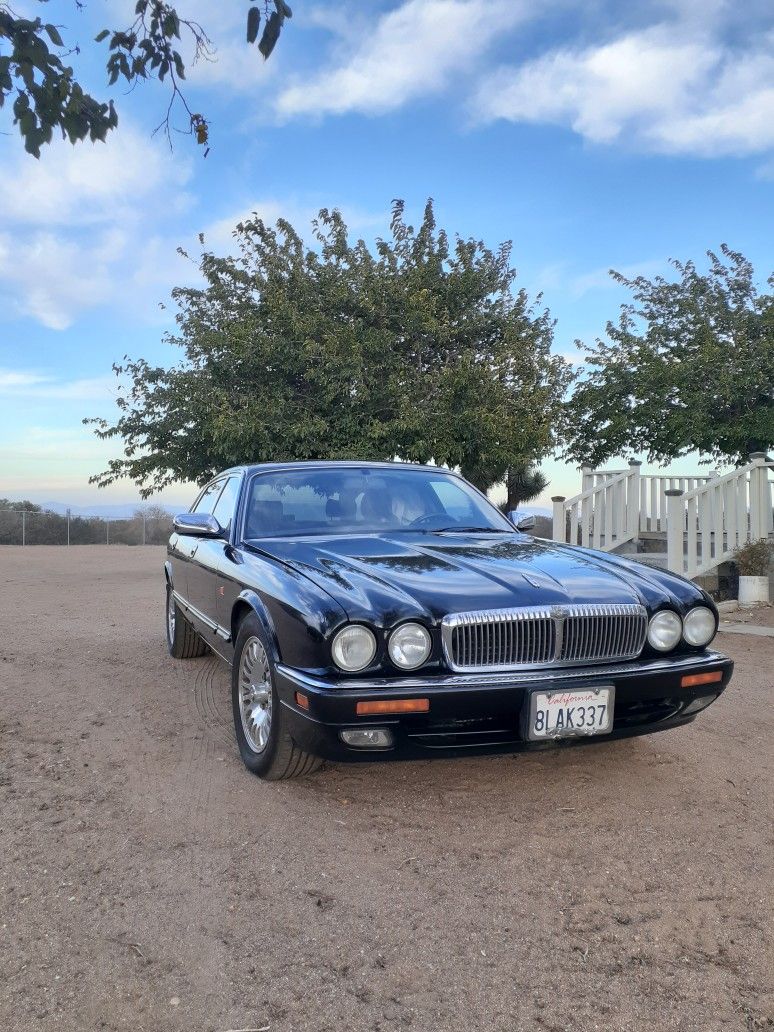 1996 Jaguar Vanden Plas