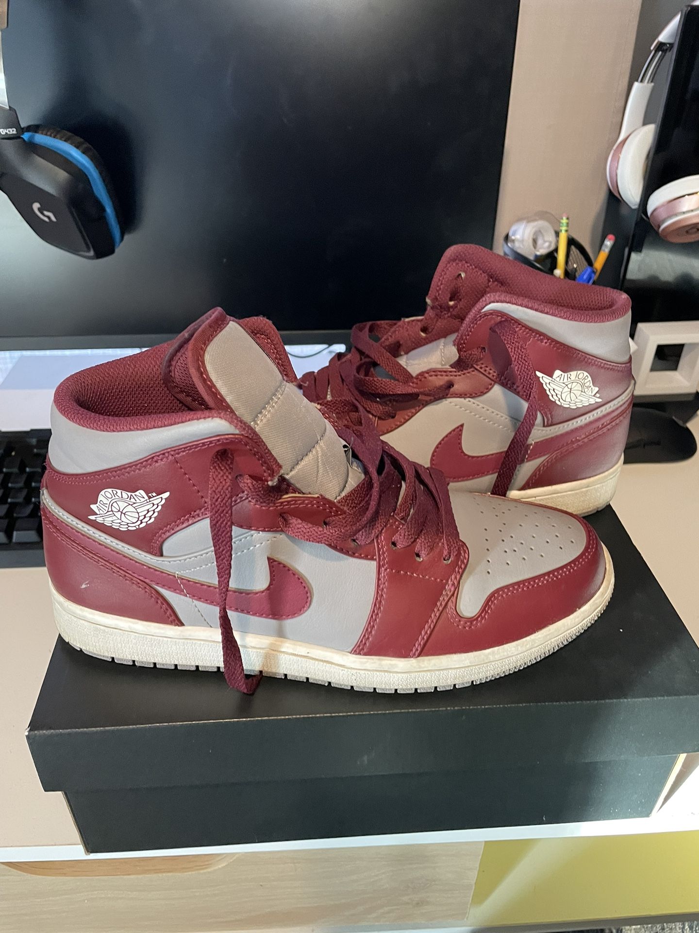 I Air Jordan 1 Mid Cherrywood Red\white
