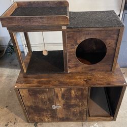 Wood Cat Tree 