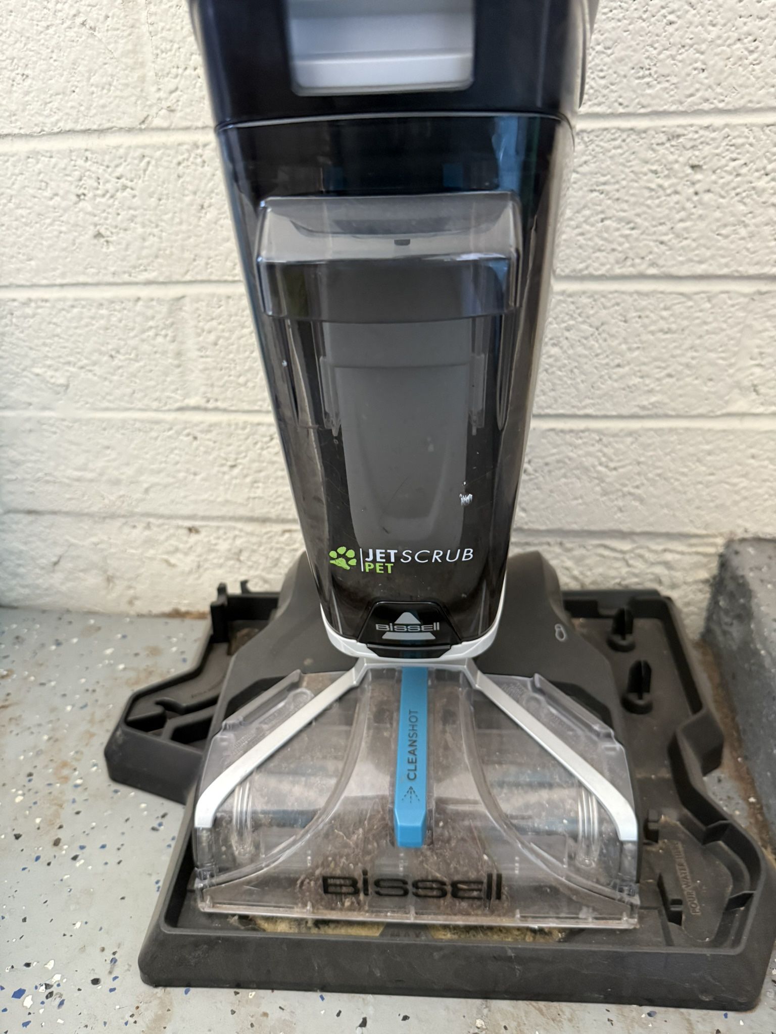 Bissell Jet Scrub Pet Vacuum Carpet Cleaner