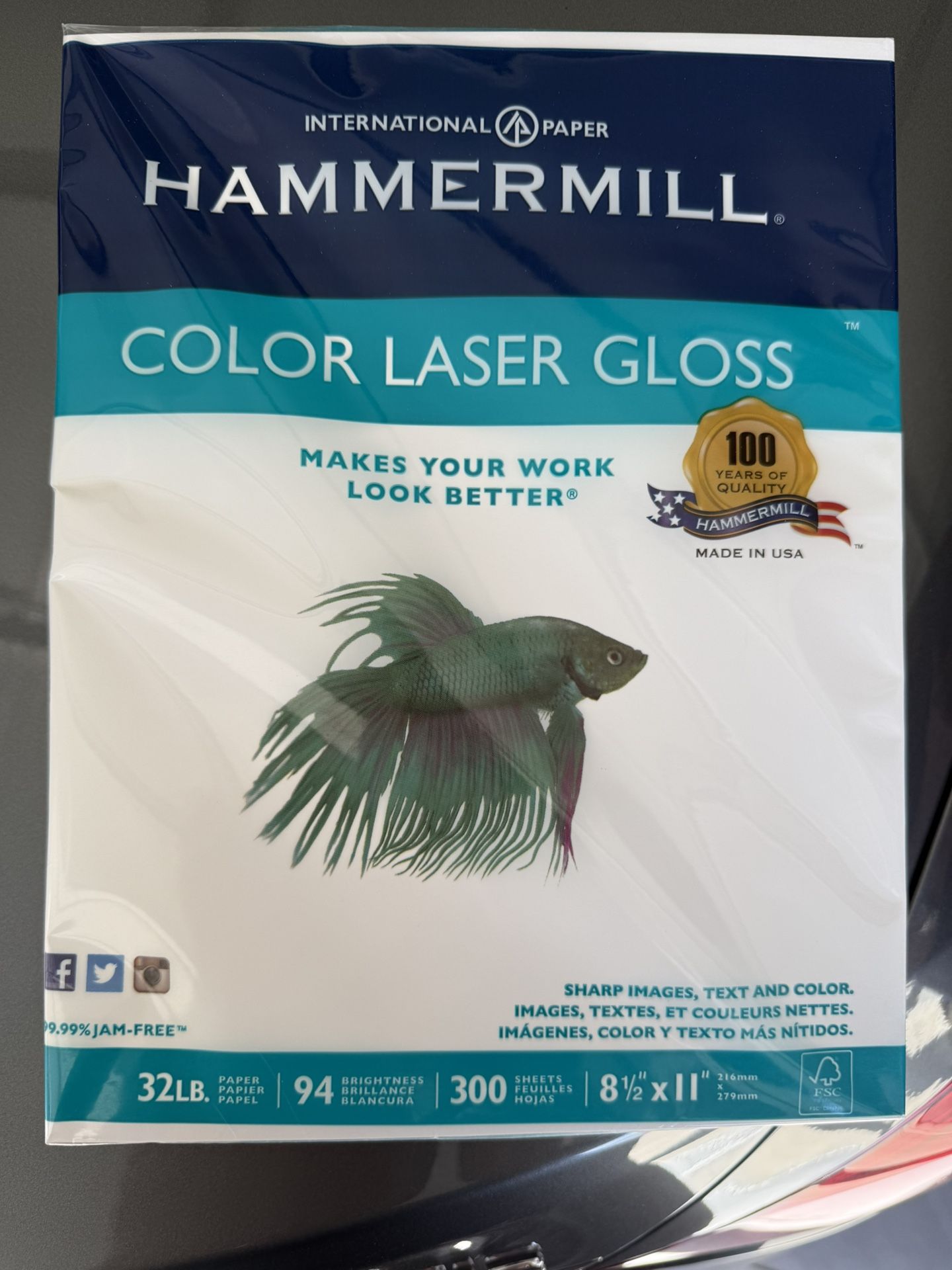 Printer paper – color gloss paper for laser printers, made by international paper