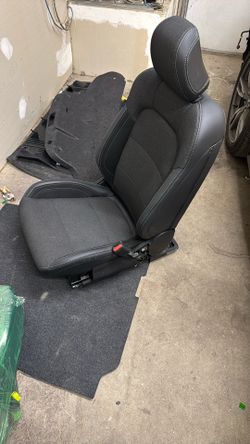 2024 Ford Mustang Passenger Seat Full