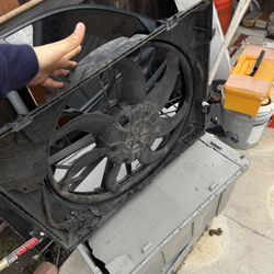 BMW 3 series 06-12 radiator fan