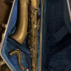 Martin Handcraft Committee Searchlight Tenor Saxophone w/Case 