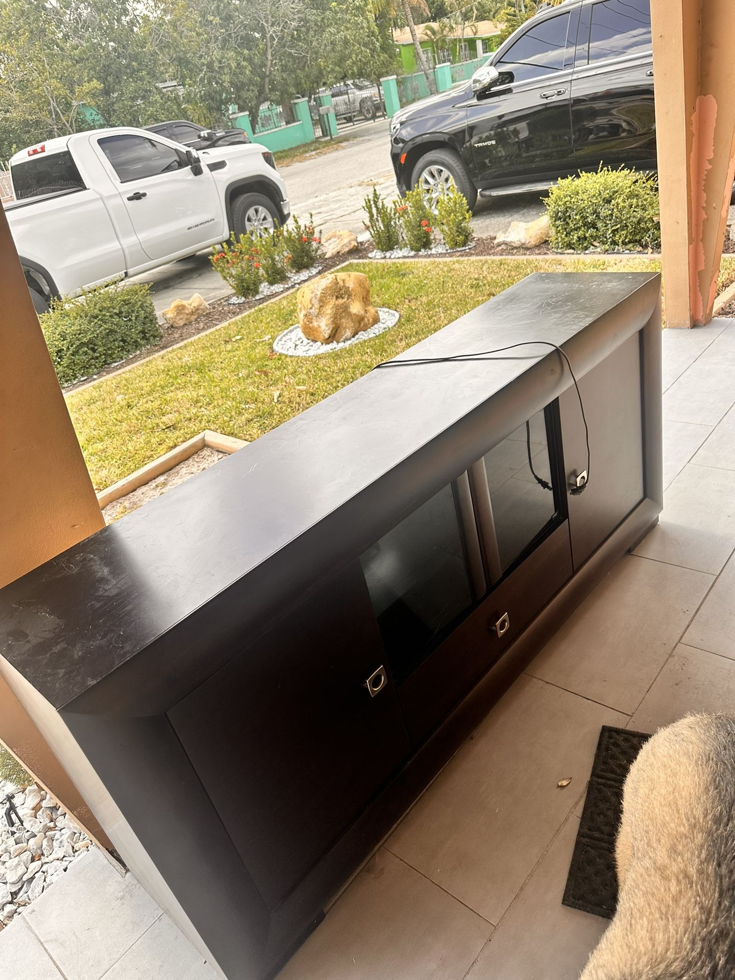 TV STAND