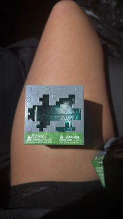2 Minecraft cubes