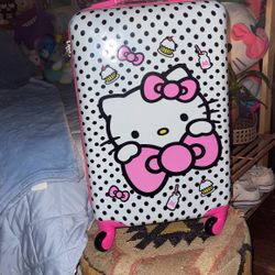 Hello Kitty Luggage 