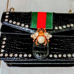 Luxury Purse looks Very Elegant 