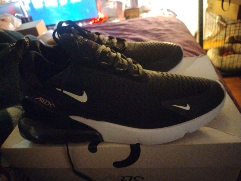 Air Max 270