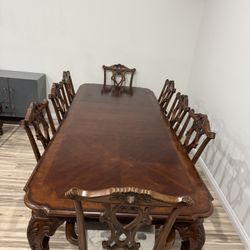 Dinning Table With 8 Chairs