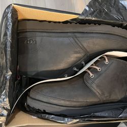 Black UGG , Size 12