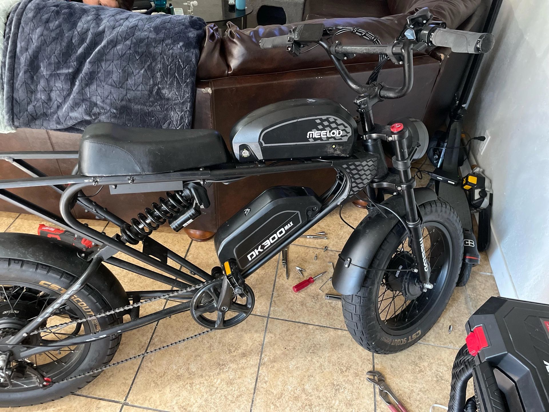 Meelod Dual Motor And Battery Ebike