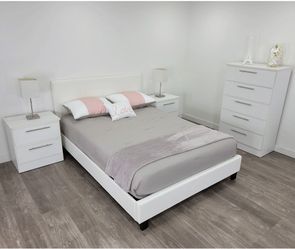 Bedroom Set ( Juego De Cuarto)💮Sold separately too💮Fast delivery