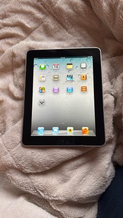 iPad First Generation 64 GB With Case Hairline Crack On Screen