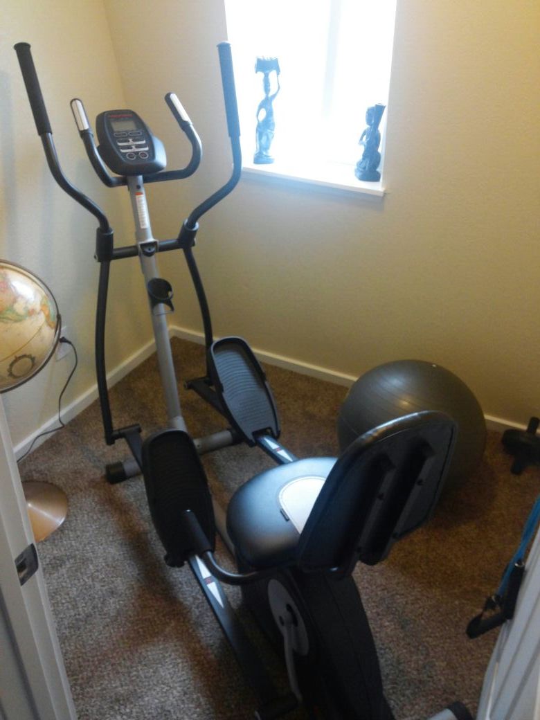 Pro-Form Hybrid Trainer Elliptical!! Model PFEL03812.3
