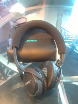 Bose headphones wireless/Bluetooth