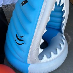 15 Cash- Near AV College Size Large Color White, Blue Brand BigMouth Inc Material Vinyl Product Dimensions 36"L x 6"W Item Weight 2.4 Kilograms Man-Ea