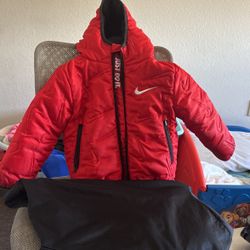 Toddler Boys  Nike Puffer Jacket 2T 