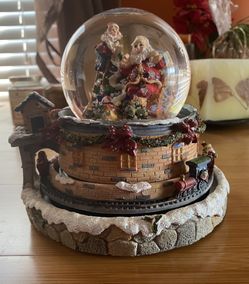 Christmas Snow Globe