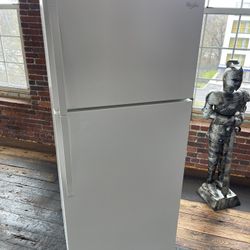 Whirlpool  Refrigerator 4 Years Old  Very Good  Condition 