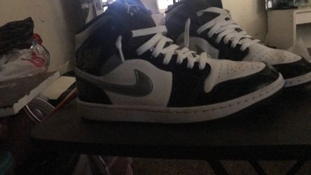 Jordan high tops size 10