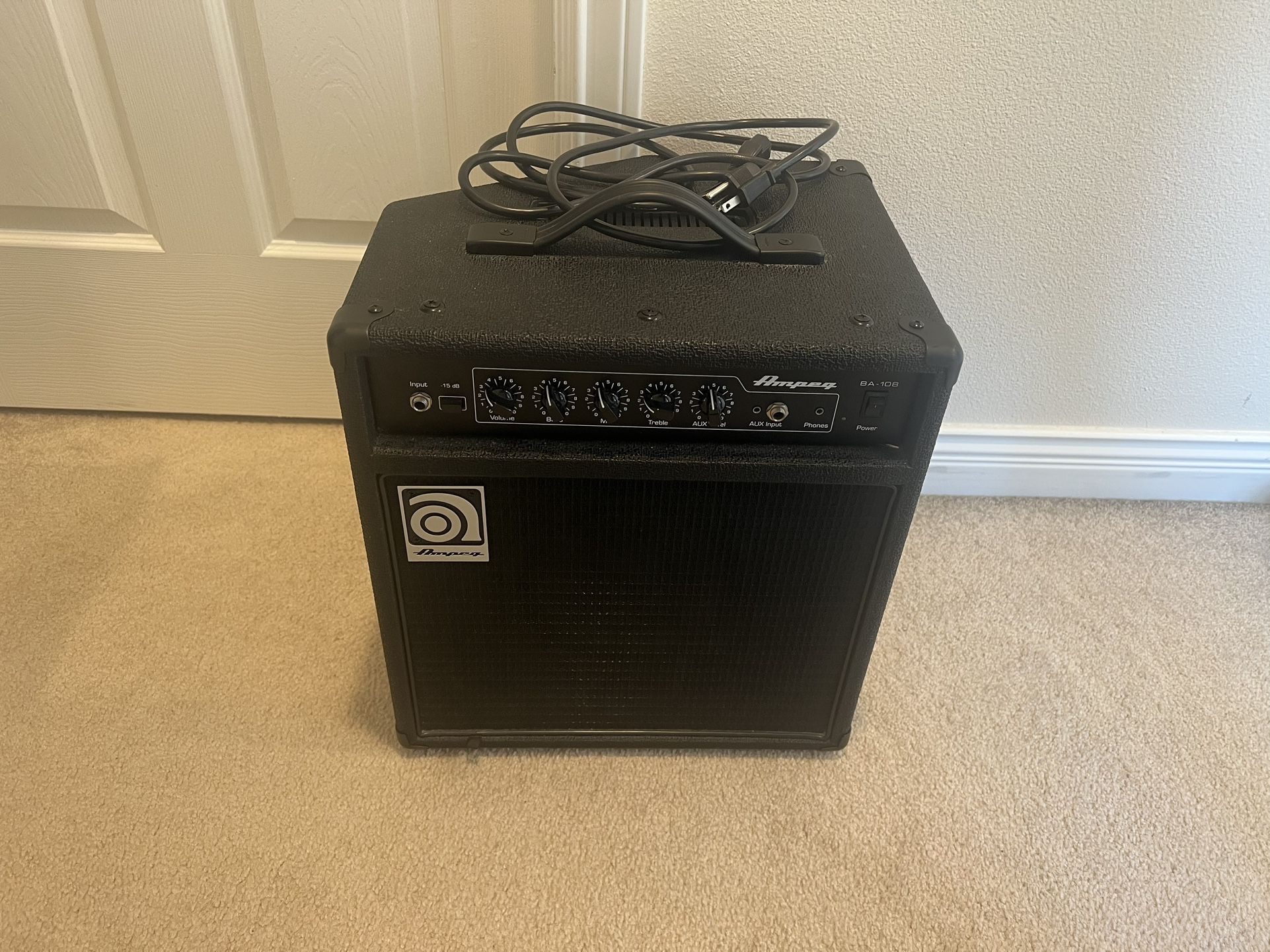 Ampeg BA 108 25 Watt Bass Amp