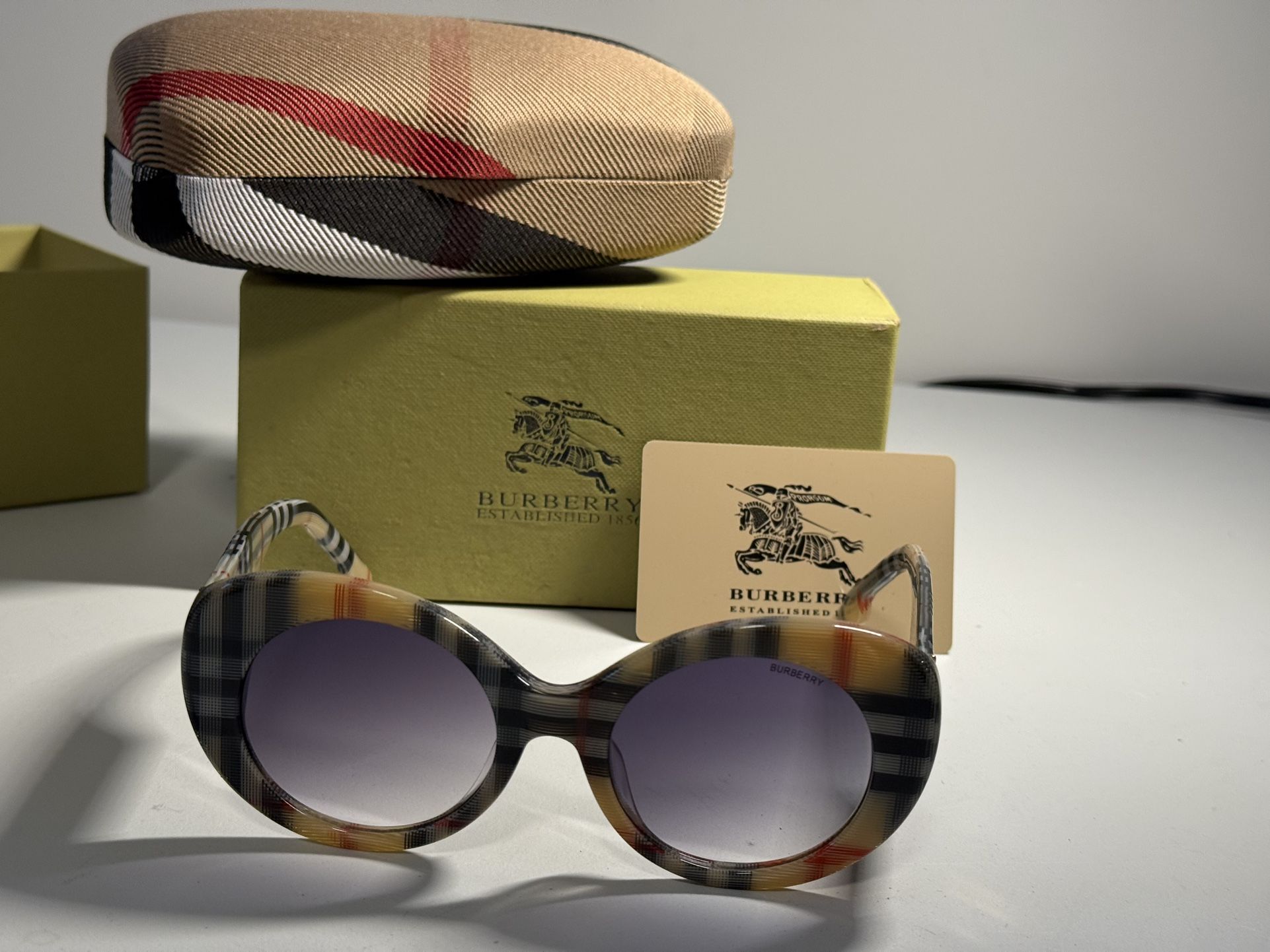  Burberry Sunglasses