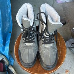 Boots Women’s Size 10