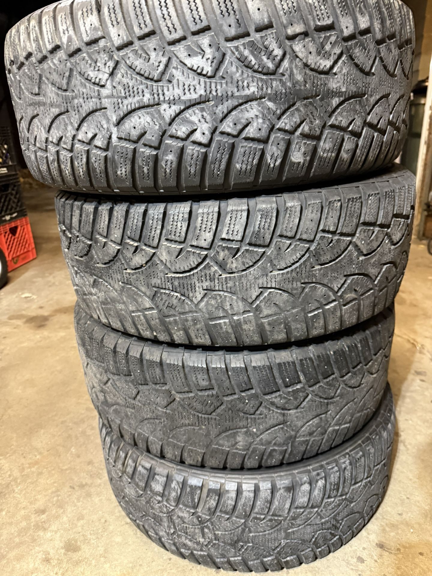 225/60 R 16 Winter Tires!